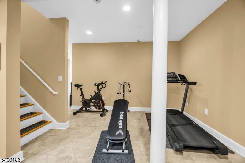 Fitness Equipment, Interior, Recessed Lighting