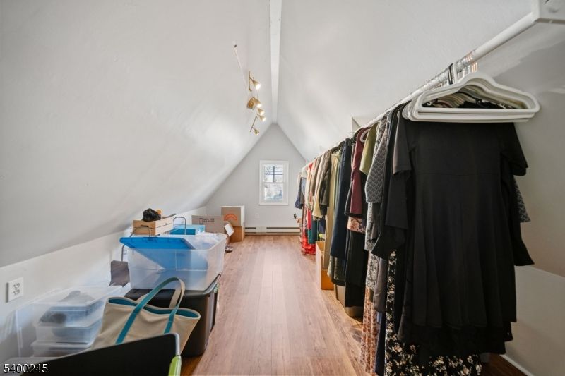 Interior, Walk-in Closets, Wood Texture Flooring