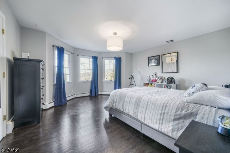 DE Listing image placeholder