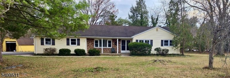 Backyard, Exterior, Facade, Brick Facade, Cape Cod