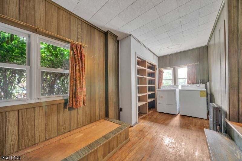 Interior, Washer, Wood Texture Flooring, Wooden Walls