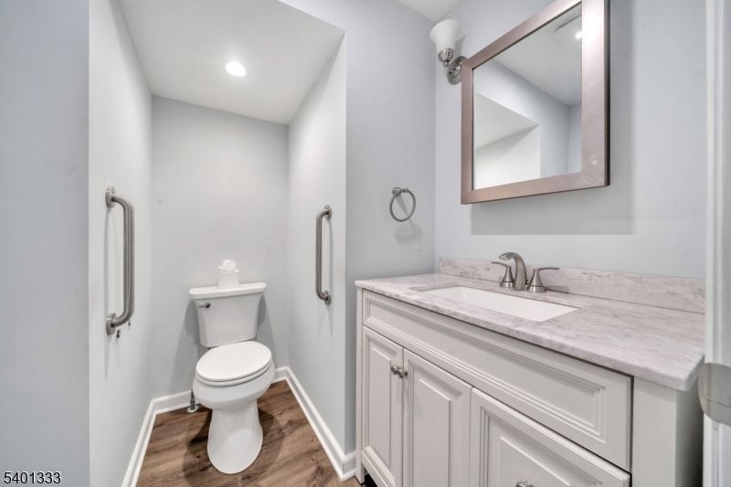 Bathroom, Interior, Recessed Lighting, Wood Texture Flooring