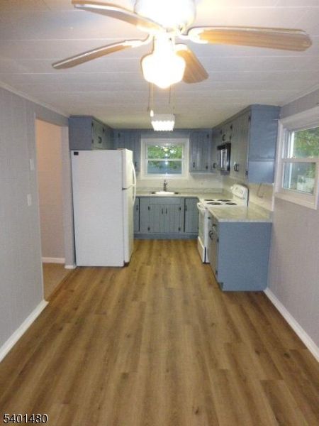 Interior, Kitchen, Wood Texture Flooring