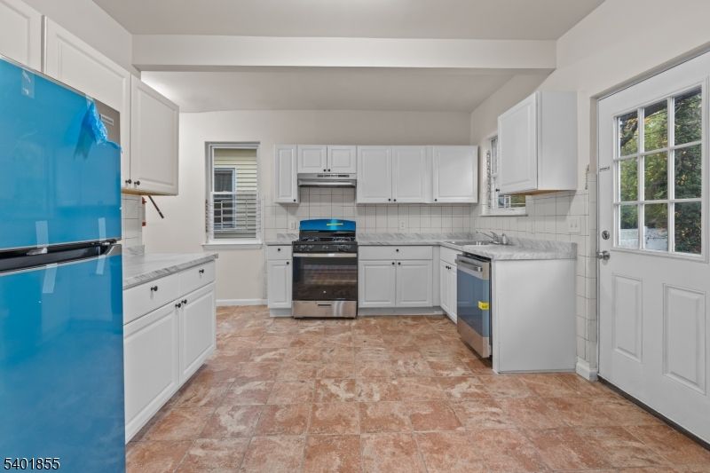 Interior, Kitchen, Stainless Steel Appliances