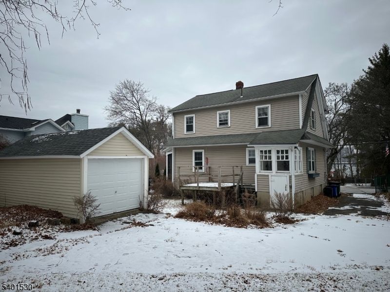 Detached Garage, Exterior