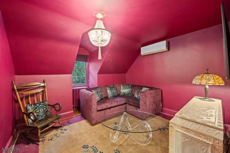 Chandelier, Interior