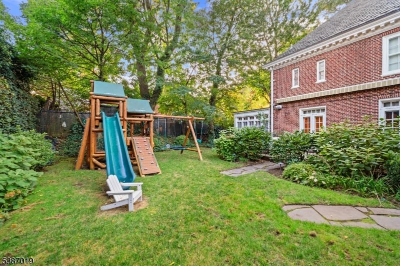 Backyard, Exterior, Playground