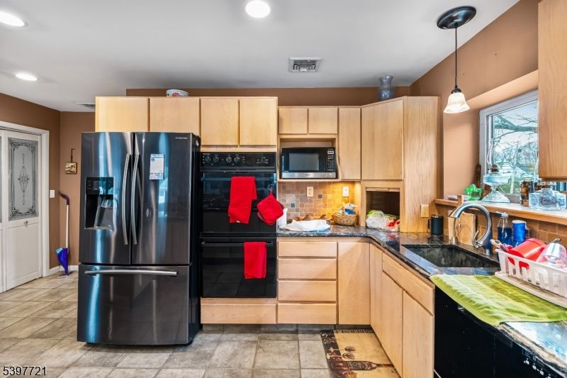 Interior, Kitchen, Pendant Lights, Recessed Lighting