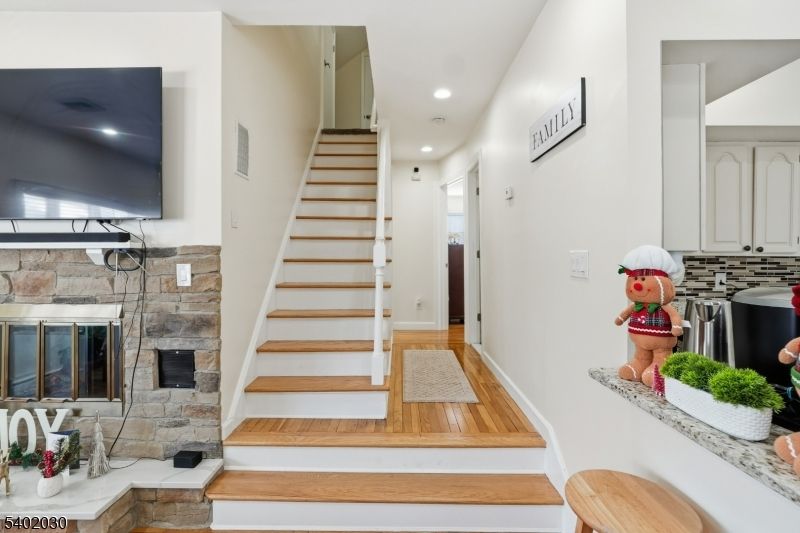 Interior, Recessed Lighting, Stone Walls, Wood Texture Flooring