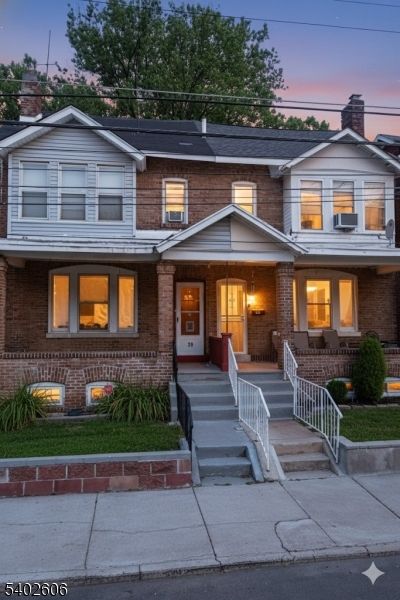 Exterior, Facade, Brick Facade, American Craftsman