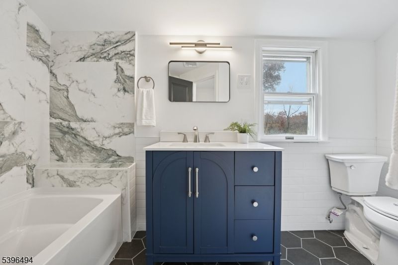 Bathroom, Interior, Marble Walls