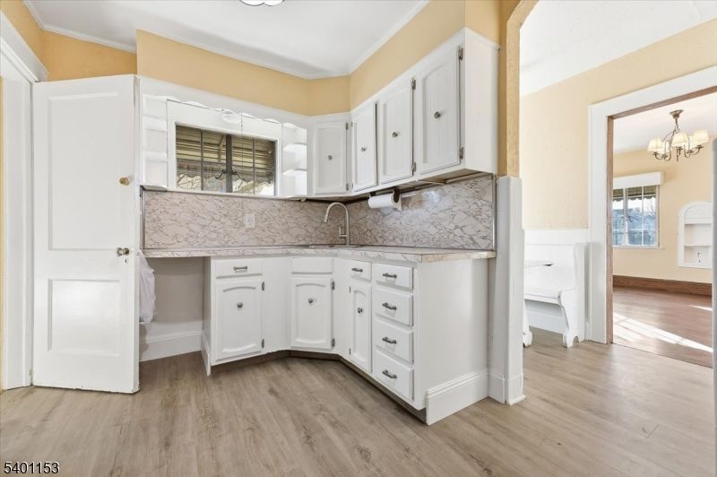 Chandelier, Interior, Recessed Lighting, Wood Texture Flooring