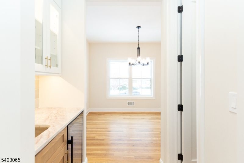 Chandelier, Empty room, Interior, Wood Texture Flooring