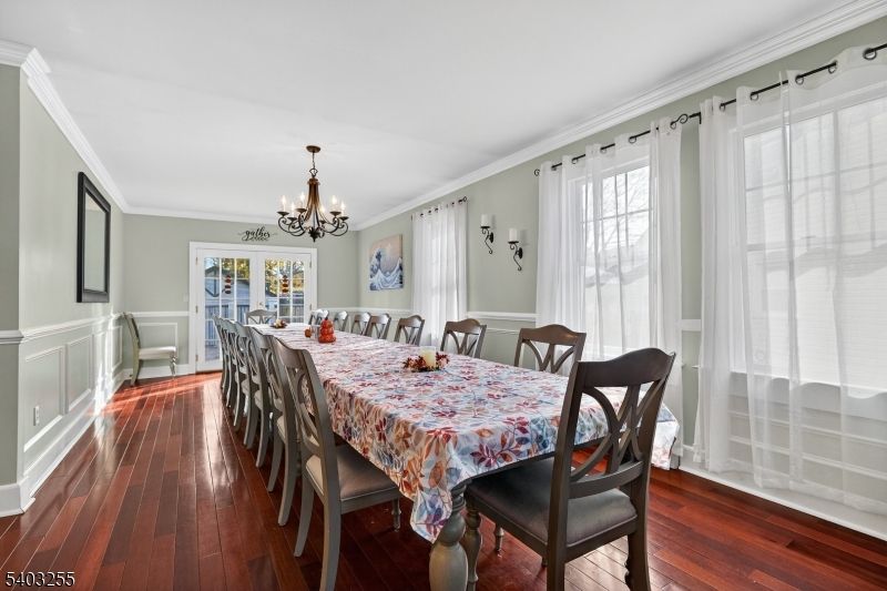 Chandelier, Dining room, Interior, Wood Texture Flooring