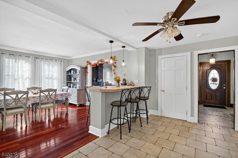 Chandelier, Dining room, Interior, Kitchen, Pendant Lights, Wood Texture Flooring