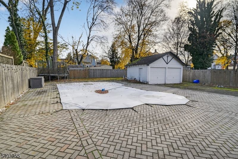 Backyard, Detached Garage, Exterior