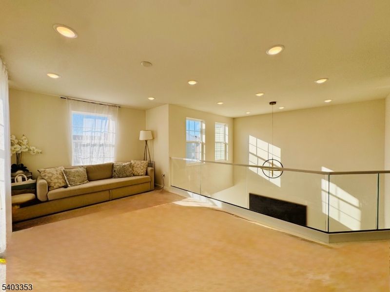 Interior, Living room, Pendant Lights, Recessed Lighting
