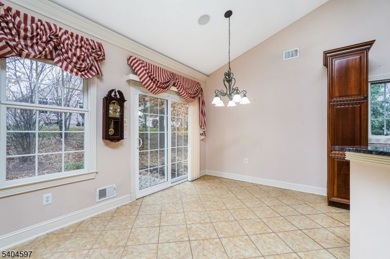 Chandelier, Empty room, Interior, Pendant Lights