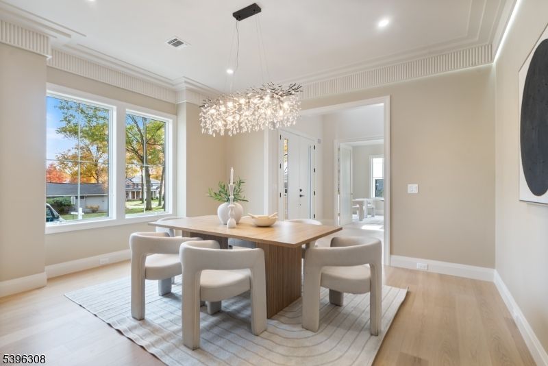 Chandelier, Dining room, Interior, Pendant Lights, Recessed Lighting, Wood Texture Flooring