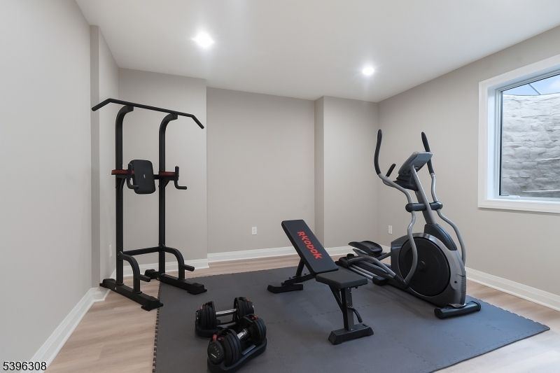 Fitness Equipment, Interior, Recessed Lighting, Wood Texture Flooring