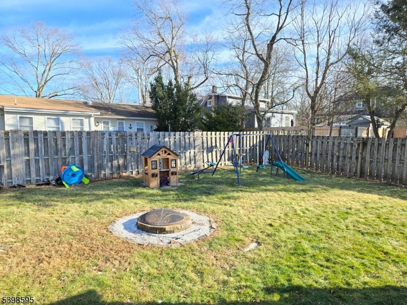 Backyard, Exterior, Playground