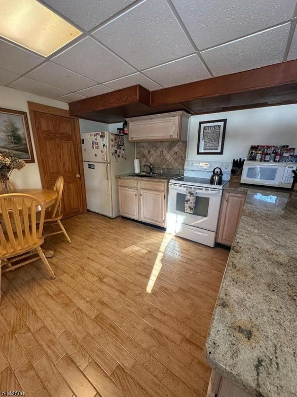 Interior, Kitchen, Wood Texture Flooring