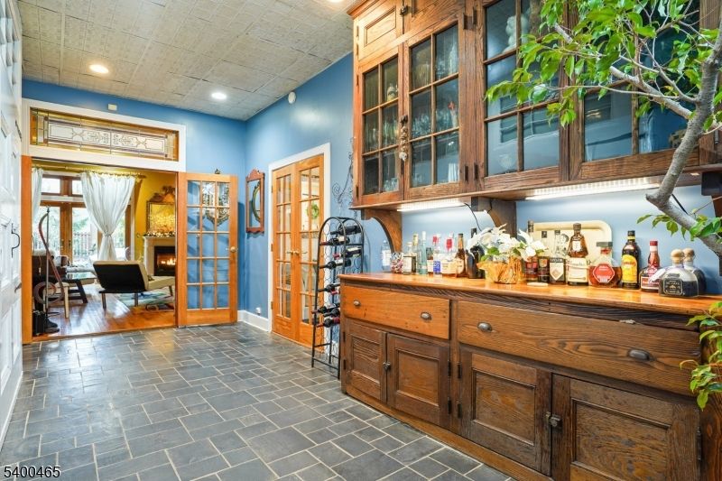 Fireplace, Interior, Recessed Lighting