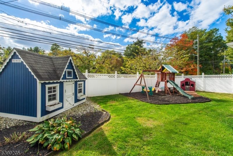 Backyard, Exterior, Playground