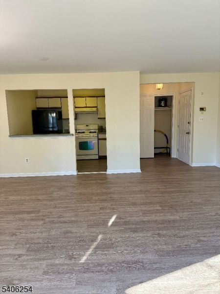 Empty room, Interior, Kitchen, Wood Texture Flooring