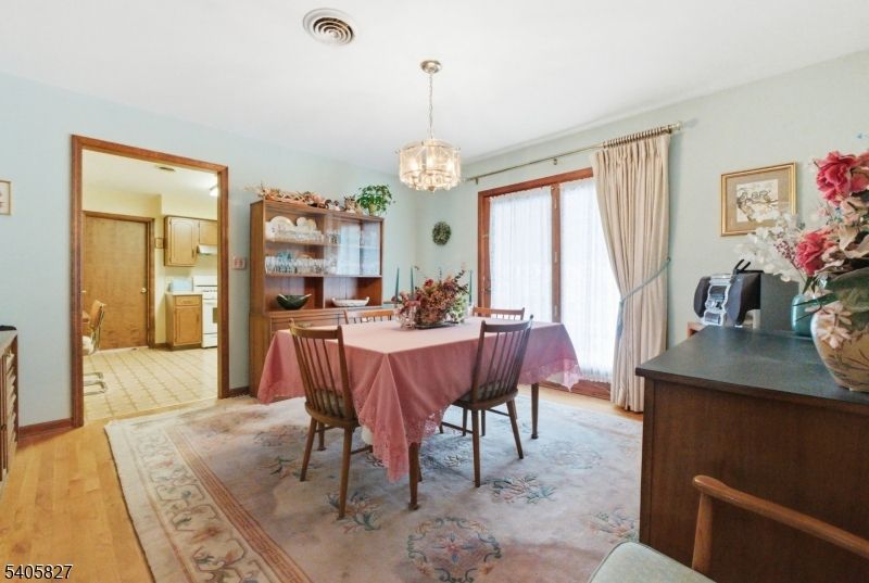 Chandelier, Dining room, Interior, Kitchen, Pendant Lights, Wood Texture Flooring