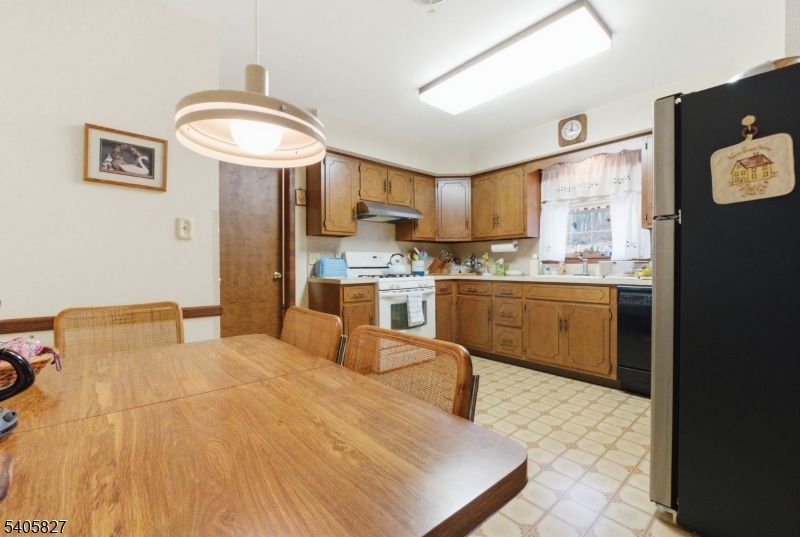 Dining room, Interior, Kitchen, Pendant Lights