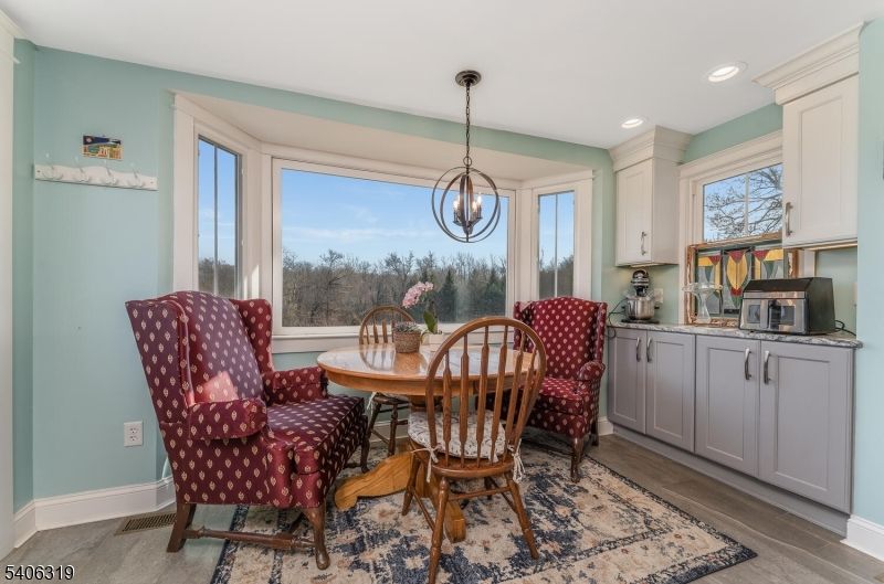 Chandelier, Dining room, Interior, Pendant Lights, Recessed Lighting, Wood Texture Flooring