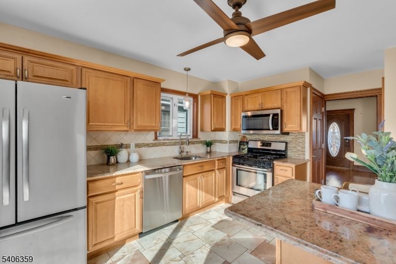 Interior, Kitchen, Stainless Steel Appliances