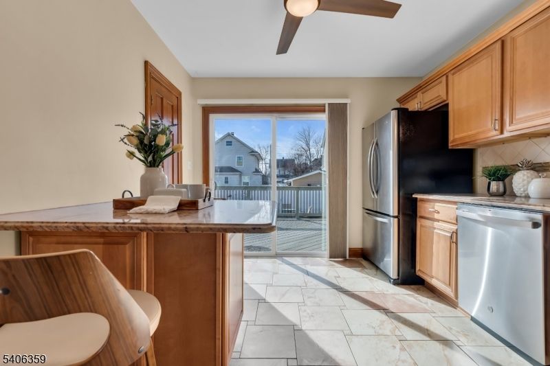 Interior, Kitchen, Marble, Stainless Steel Appliances