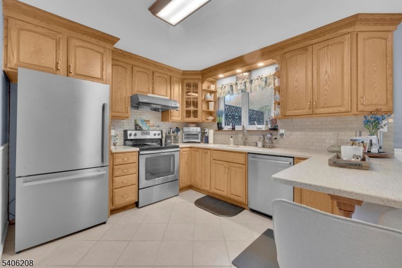 Interior, Kitchen, Stainless Steel Appliances
