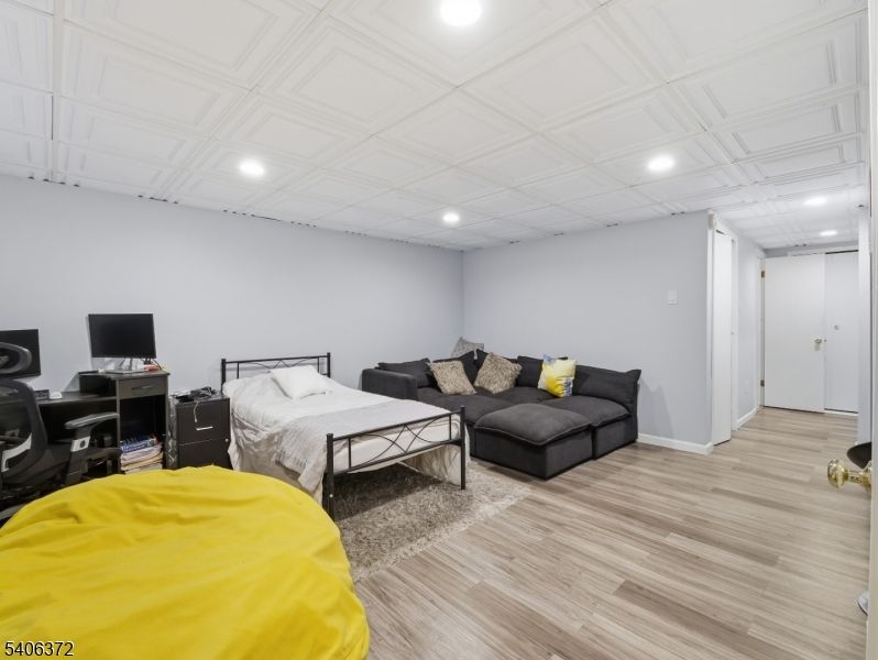 Bedroom, Home Office, Interior, Recessed Lighting, Wood Texture Flooring