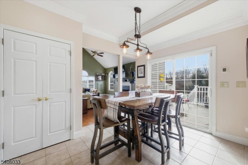 Dining room, Interior, Living room, Pendant Lights