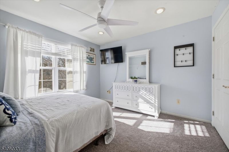 Bedroom, Interior, Recessed Lighting