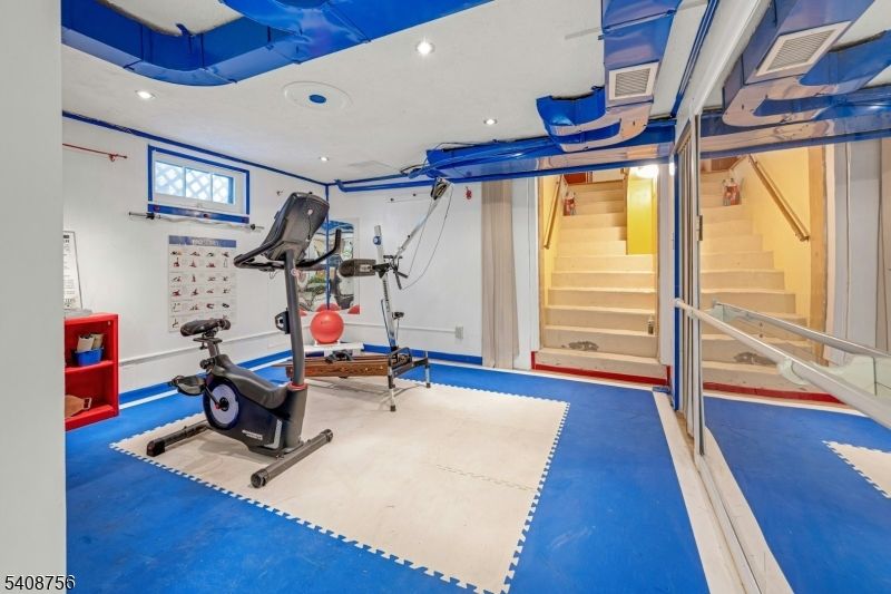 Fitness Equipment, Interior, Recessed Lighting