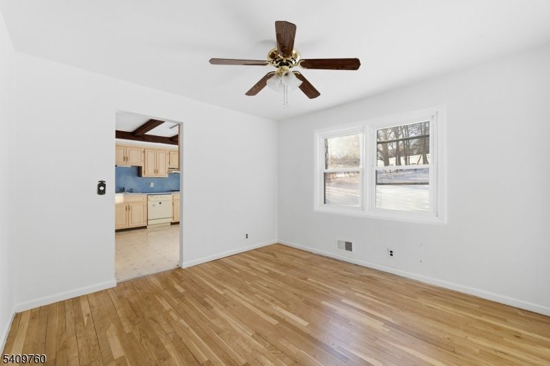 Empty room, Interior, Kitchen, Wood Texture Flooring
