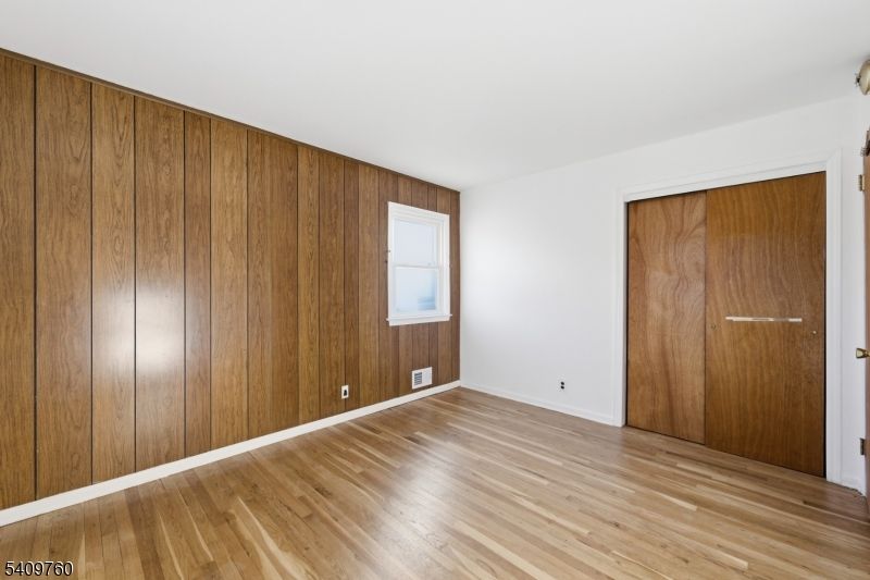 Empty room, Interior, Wood Texture Flooring, Wooden Walls