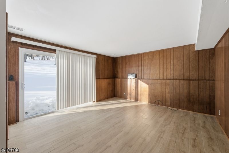 Empty room, Interior, Wood Texture Flooring, Wooden Walls