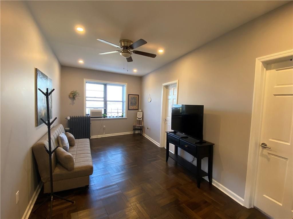 DE Listing image placeholder