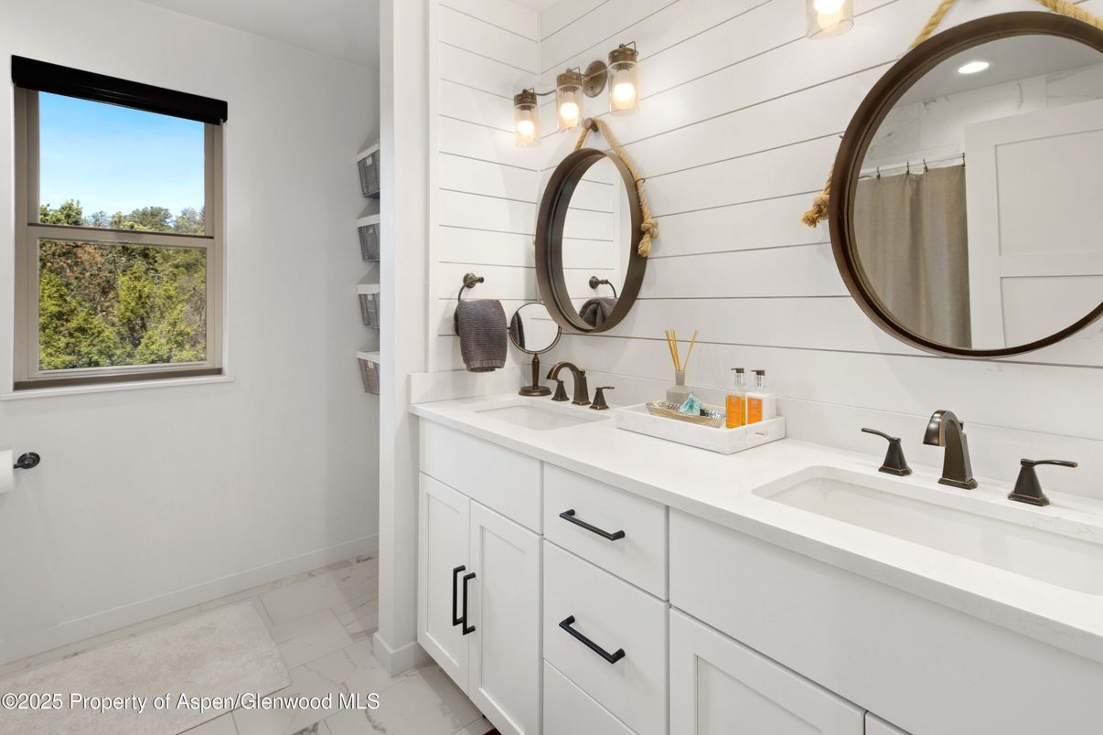 Bathroom, Dual Sink Vanities, Interior, Marble