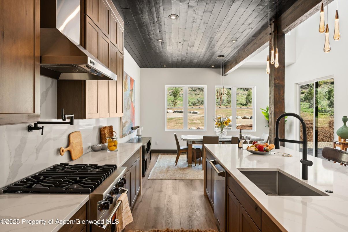 Dining room, Interior, Kitchen, Recessed Lighting, Stainless Steel Appliances, Wooden Ceilings, Wood Texture Flooring