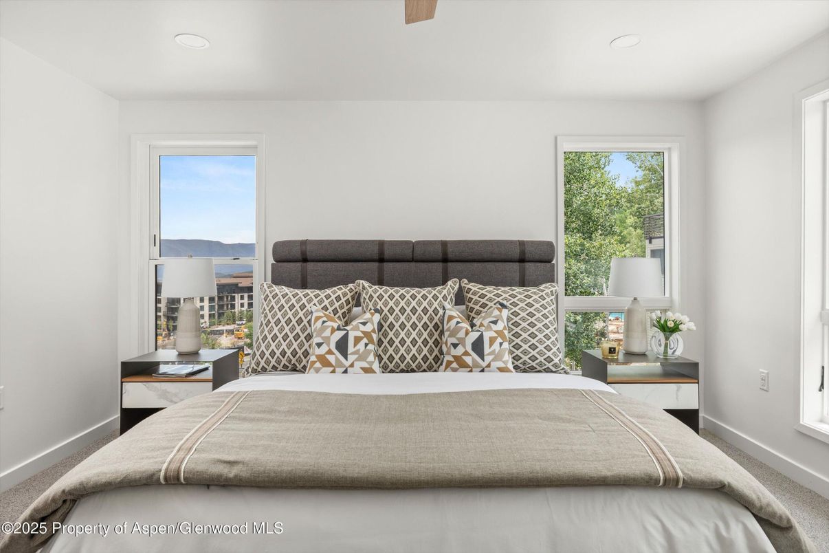 Bedroom, Interior, Recessed Lighting