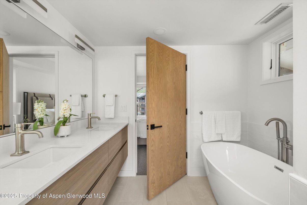 Bathroom, Dual Sink Vanities, Free Standing Baths, Interior