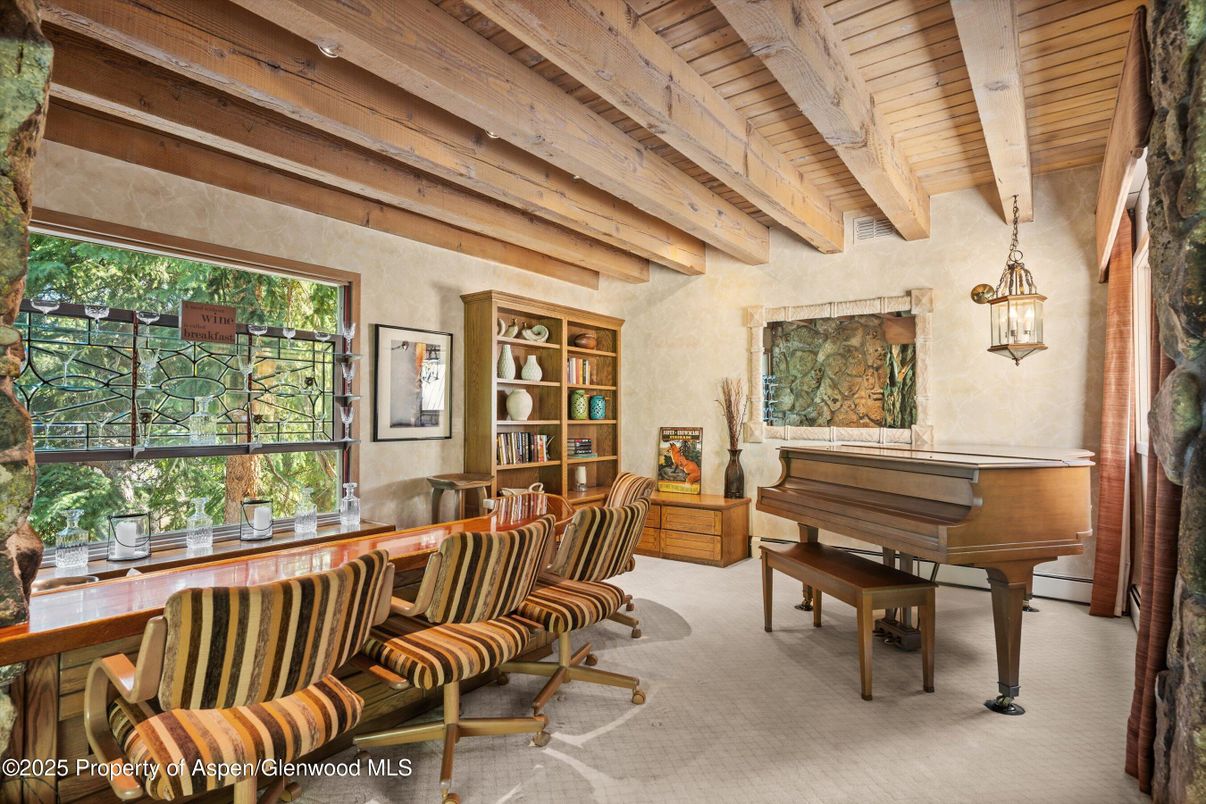 Interior, Pendant Lights, Piano, Wooden Beams, Wooden Ceilings