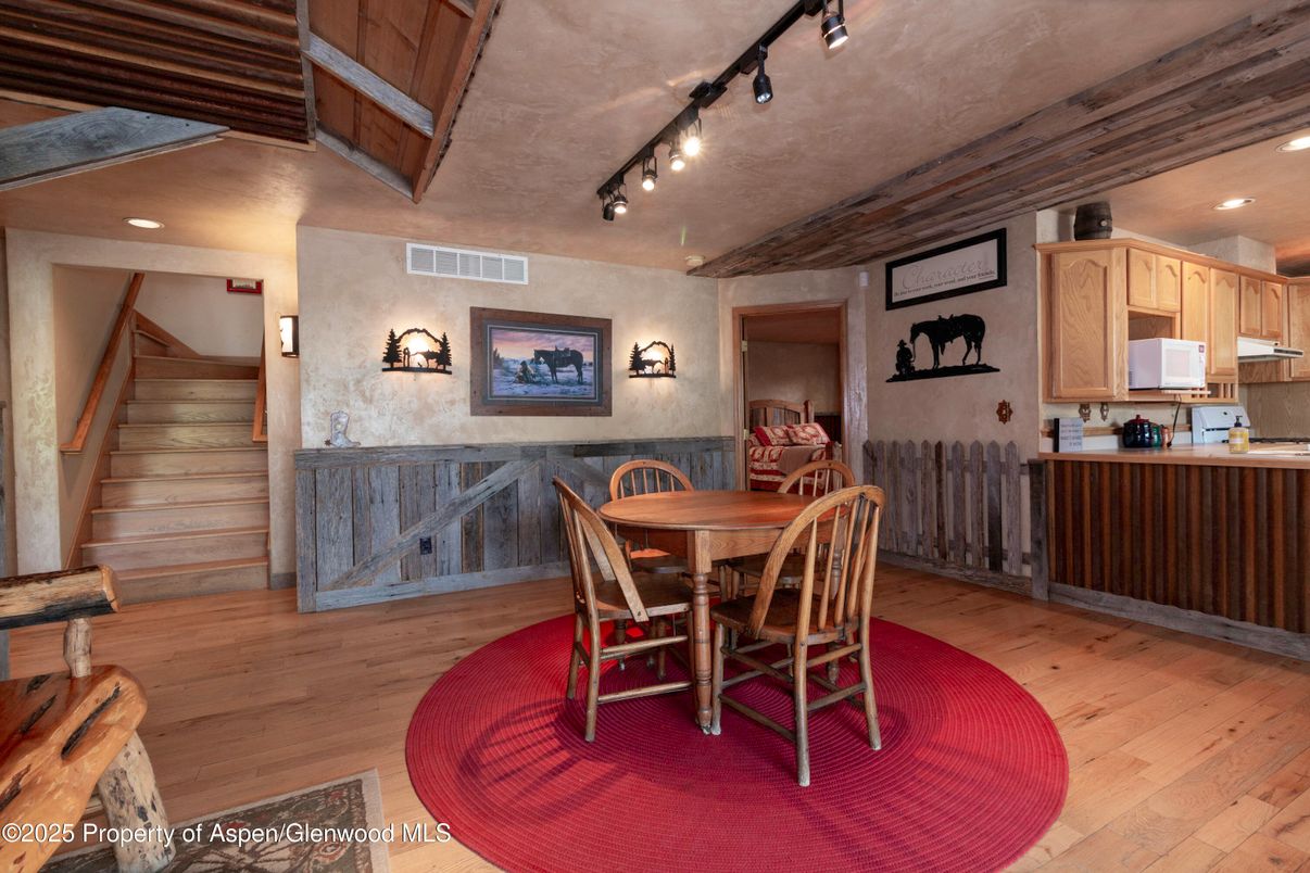 Dining room, Interior, Kitchen, Recessed Lighting, Wood Texture Flooring