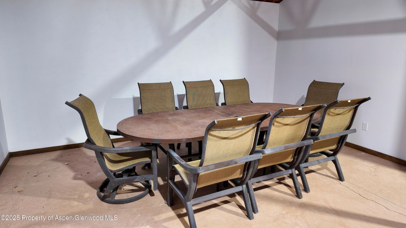 Dining room, Interior